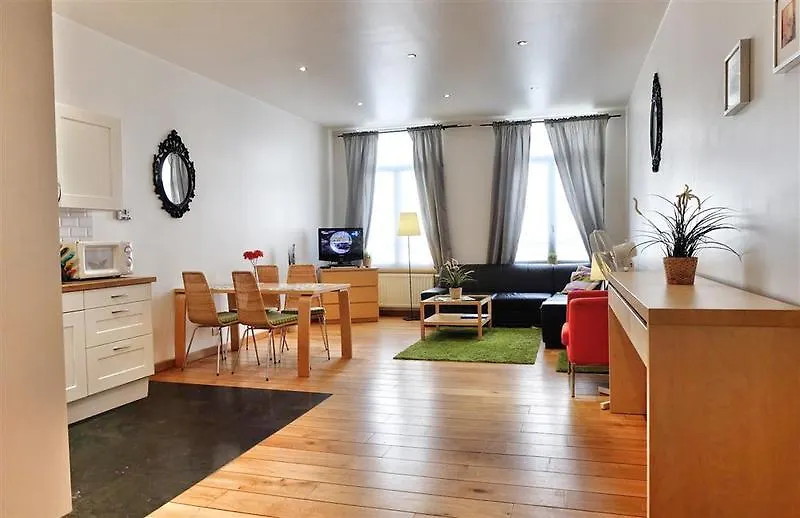 Bourse Hotel Bruxelles 2*,